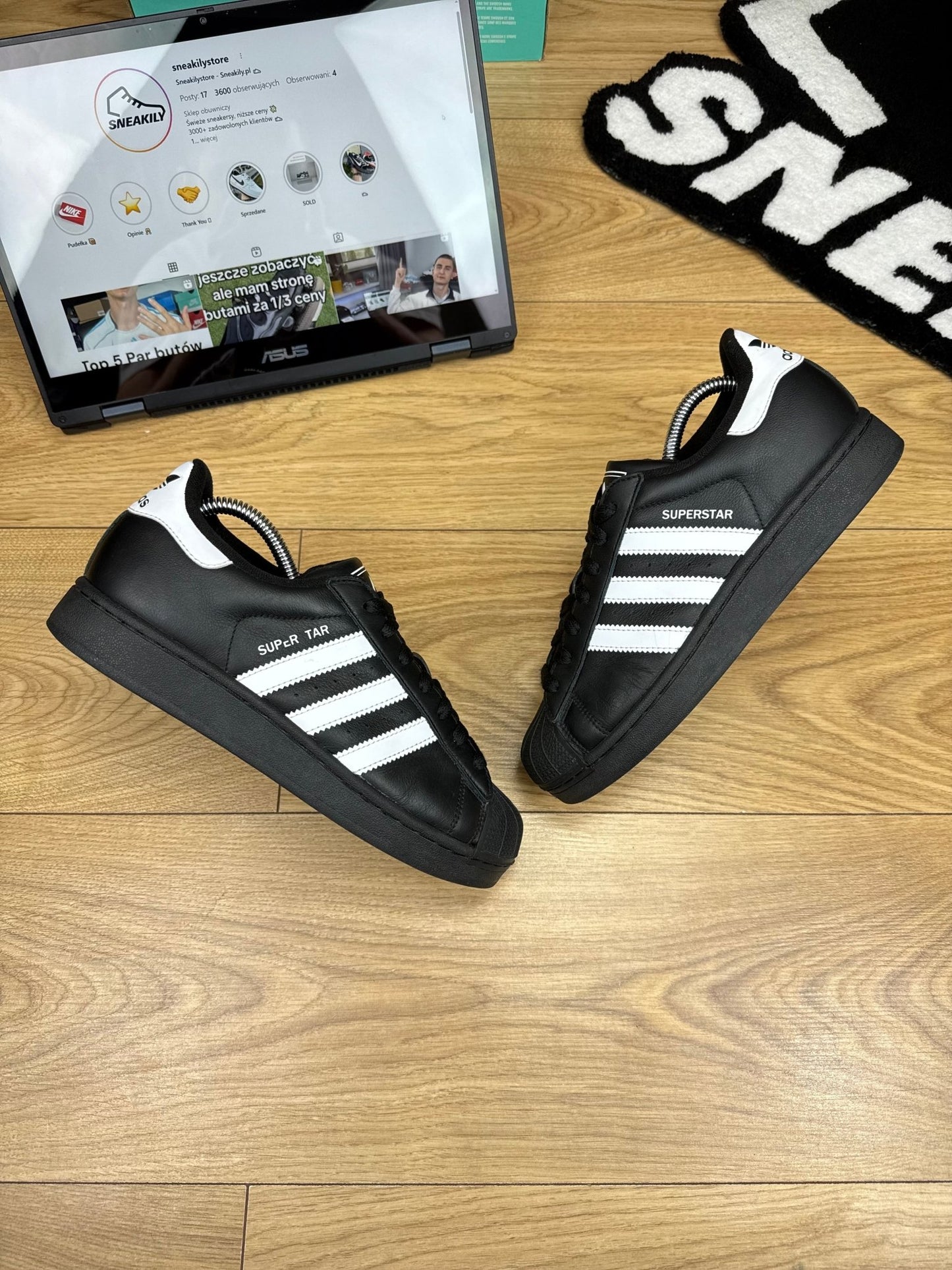 Adidas Superstar (40)