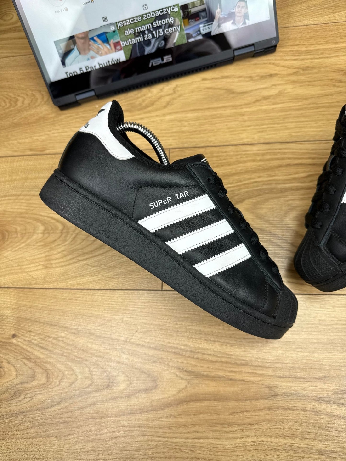 Adidas Superstar (40)