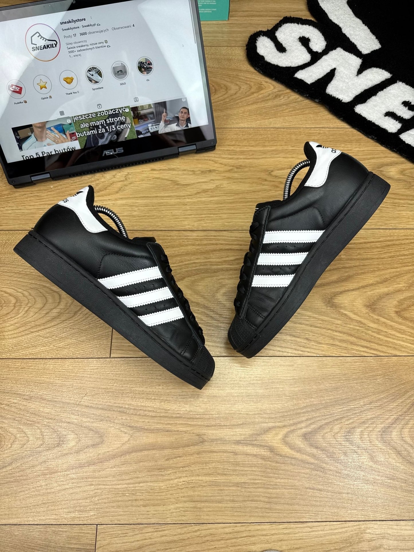 Adidas Superstar (40)