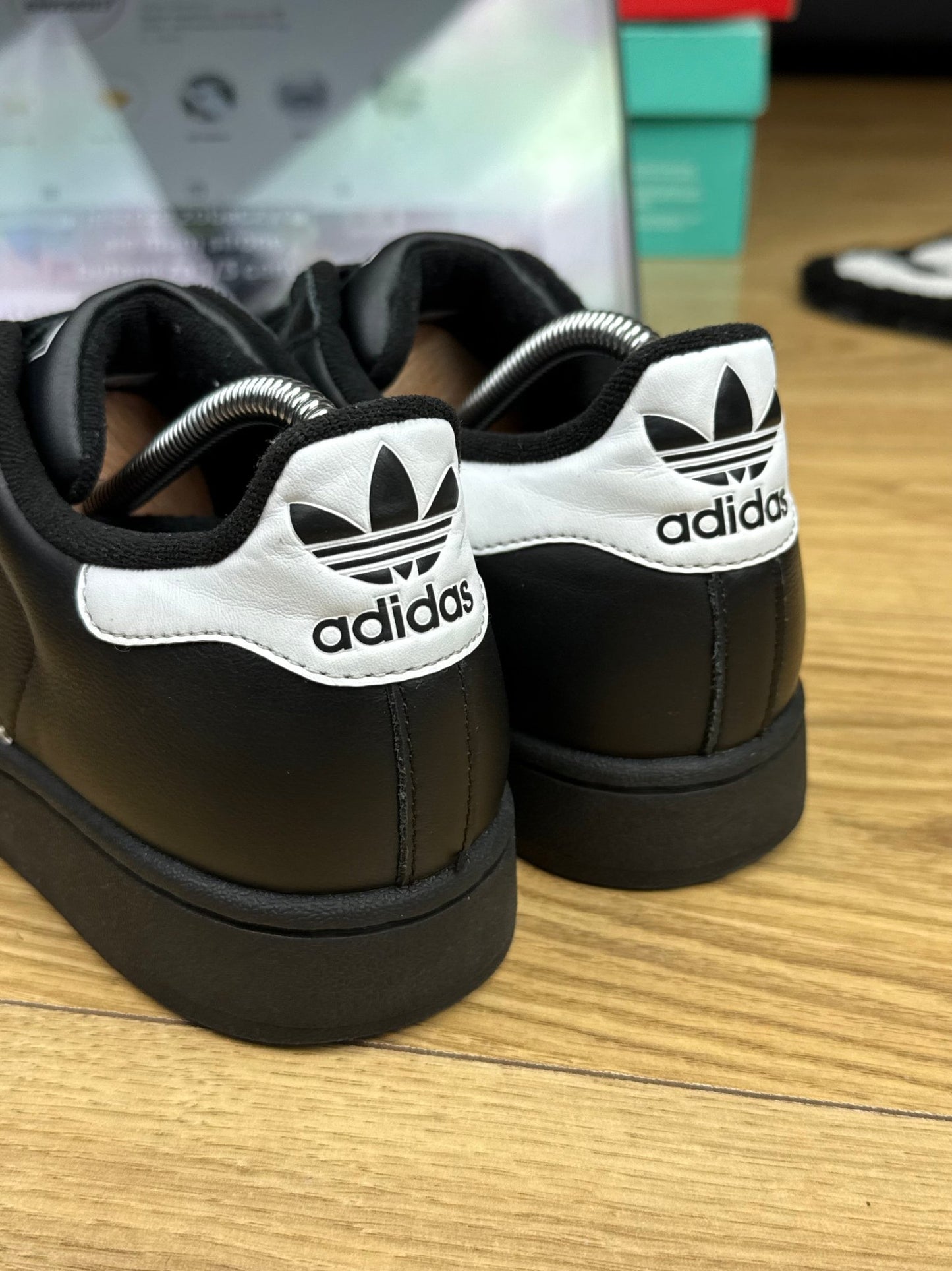 Adidas Superstar (40)