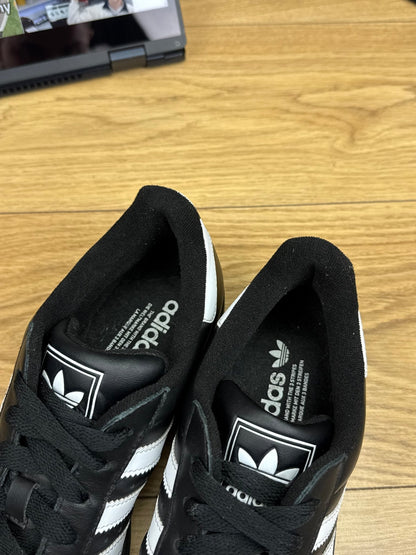 Adidas Superstar (40)