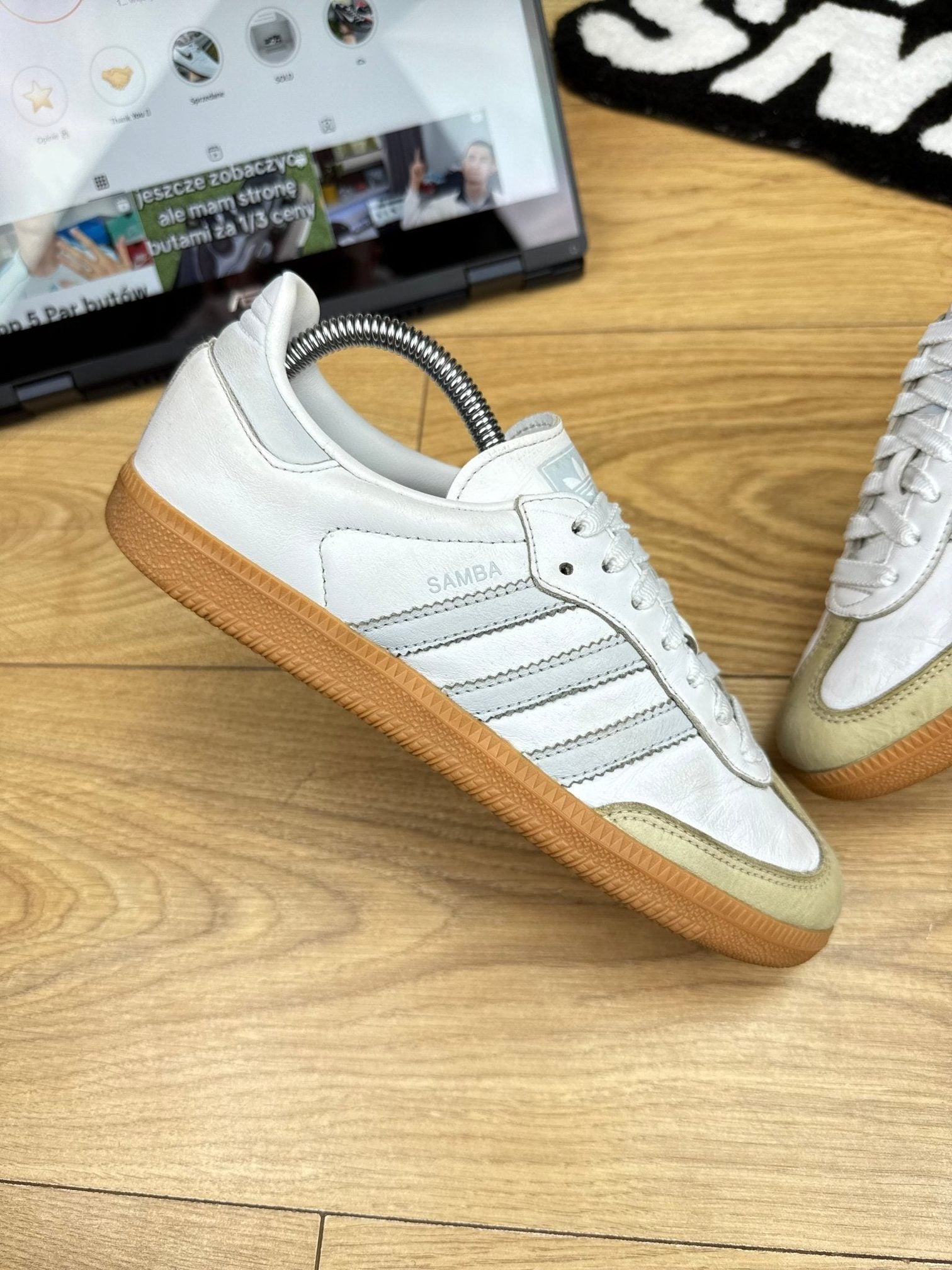 Adidas Samba OG W — buty sportowe damskie w bardzo dobrym stanie rozmiar 38 2/3, zewnętrzny panel prawego buta