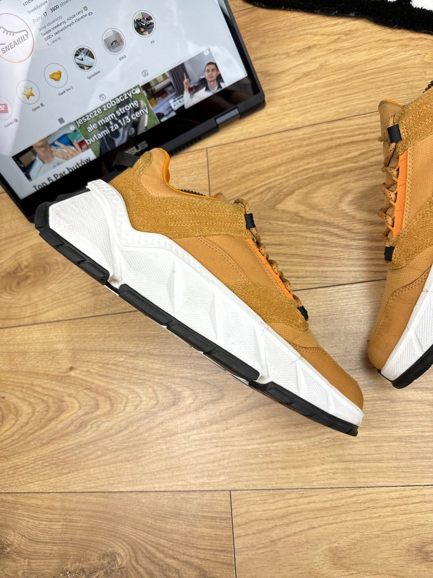 Timberland TBL Turbo Low — buty sportowe męskie w bardzo dobrym stanie rozmiar 43.5, wewnętrzny panel lewego buta