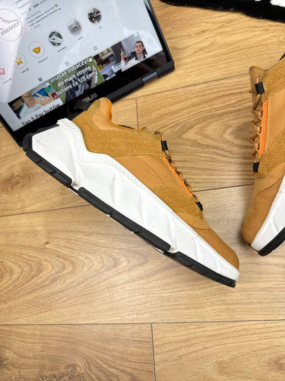 Timberland TBL Turbo Low — buty sportowe męskie w bardzo dobrym stanie rozmiar 43.5, wewnętrzny panel lewego buta