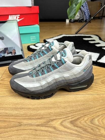 Nike Air Max 95 (42.5)