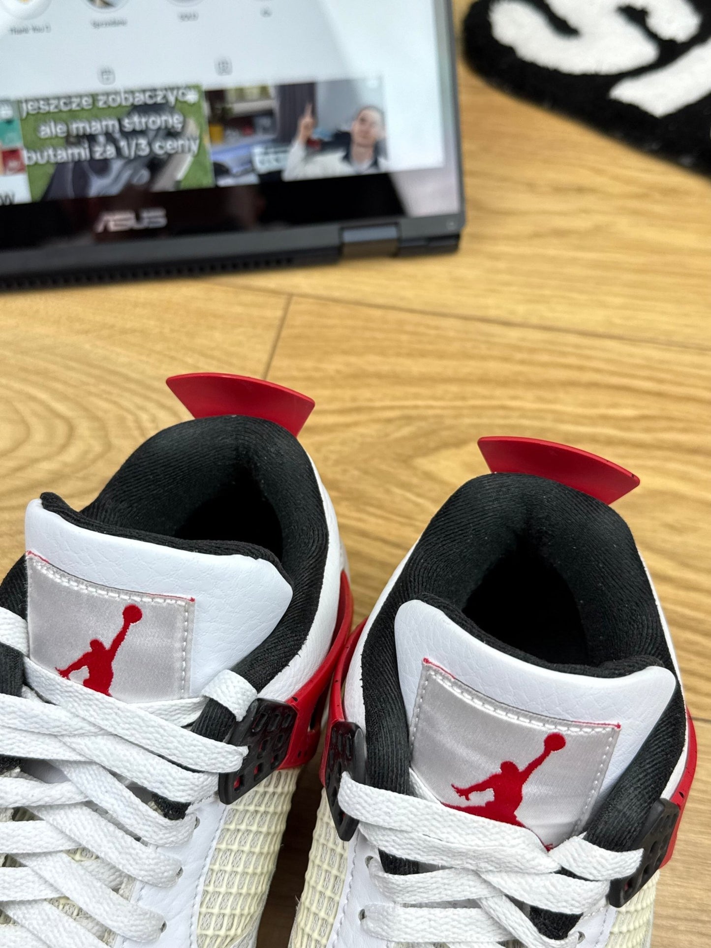 Nike Air Jordan 4 (42)