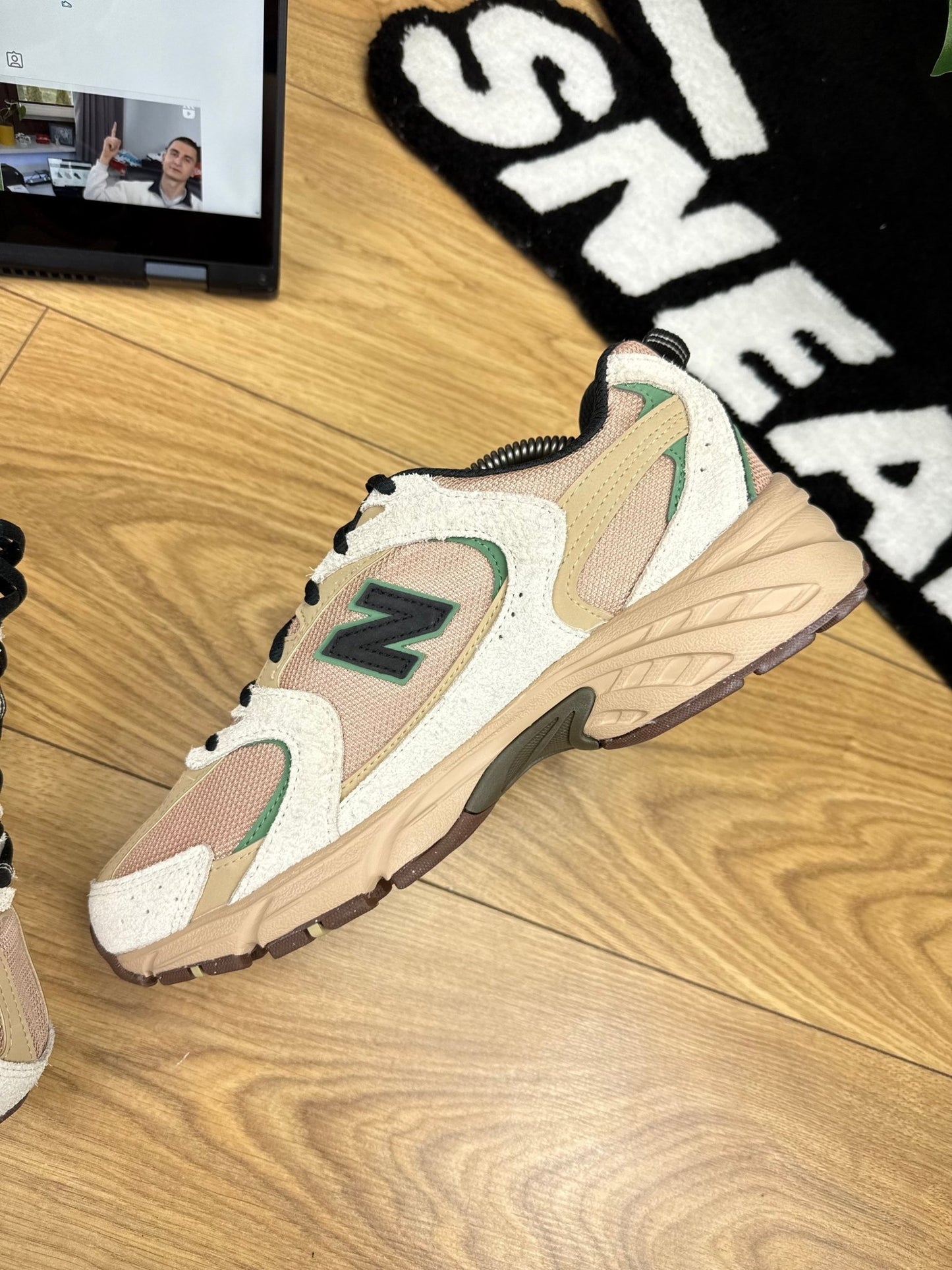 New Balance 530 (44)