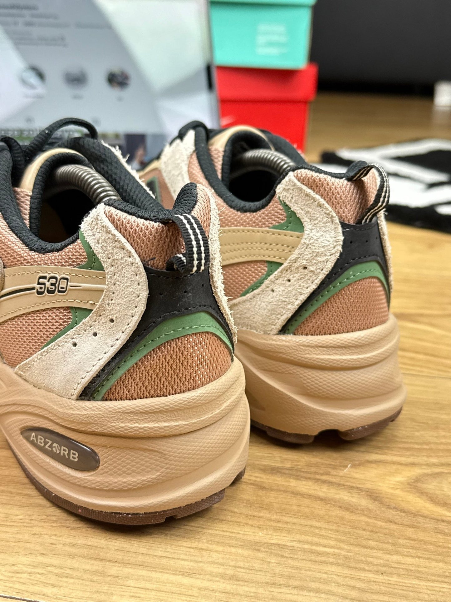 New Balance 530 (44)