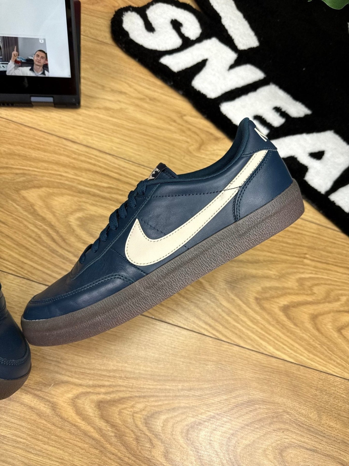 Nike Killshot 2 Leather — buty sportowe męskie nowe rozmiar 44.5, zewnętrzny panel lewego buta