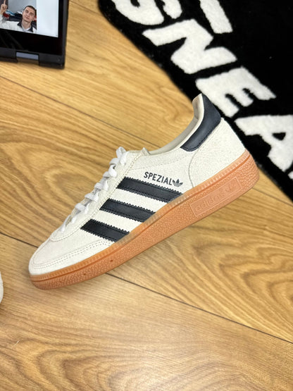 Adidas Spezial (36)
