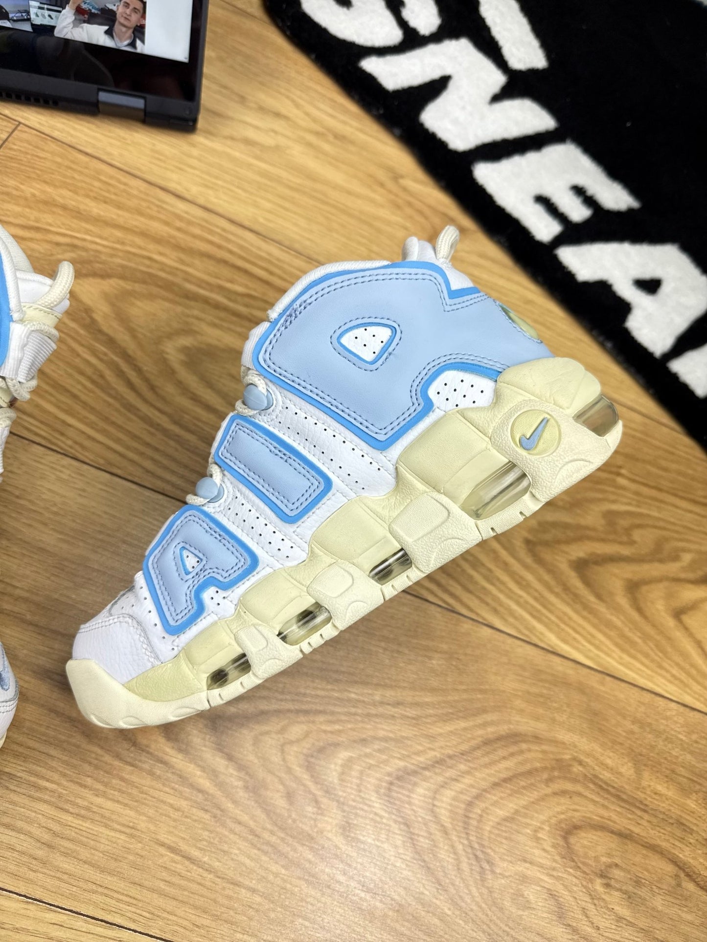 Nike Air More Uptempo 96 (37.5)