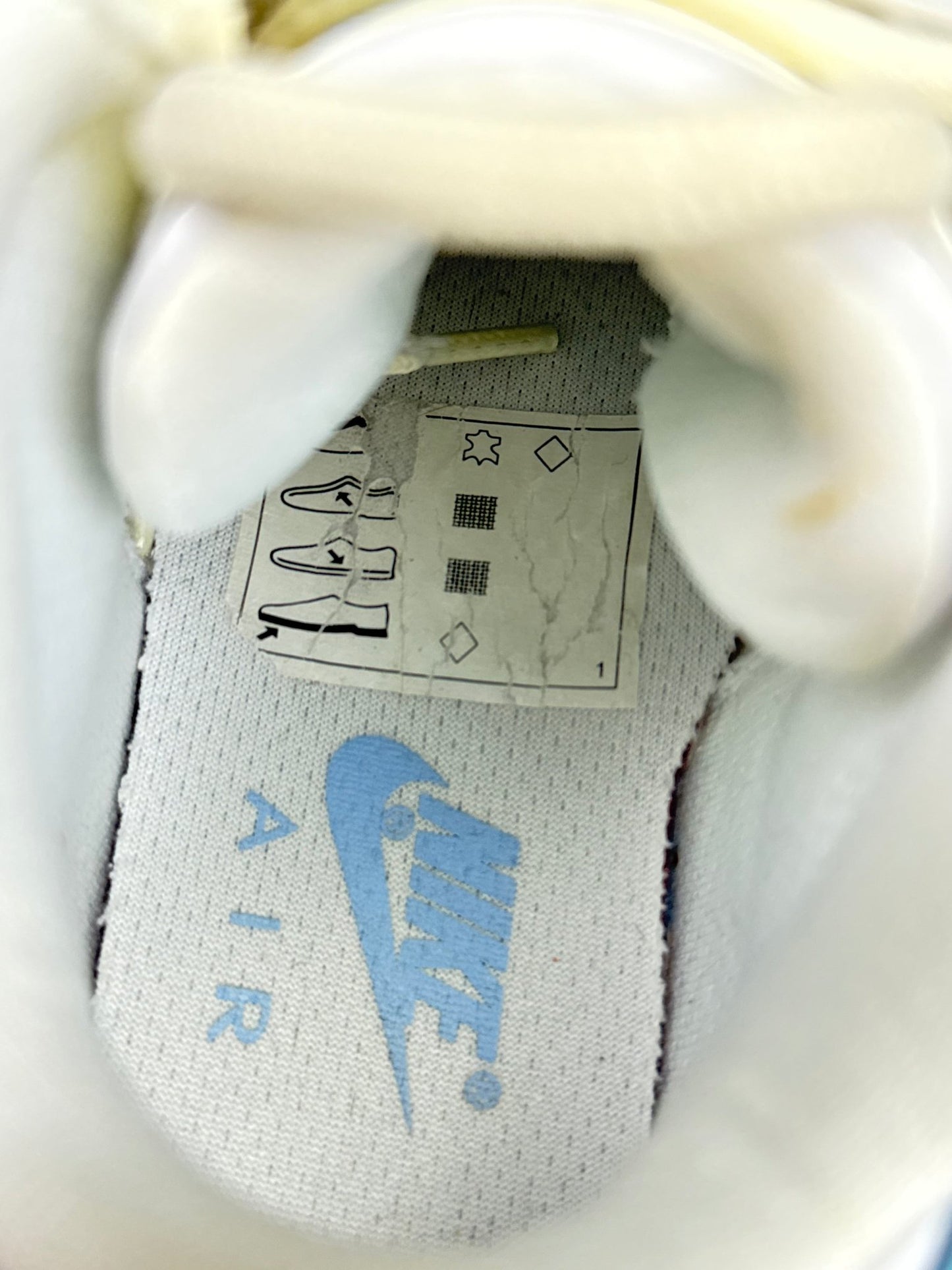 Nike Air More Uptempo 96 (37.5)