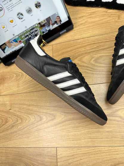 Adidas Samba (45 1/3)