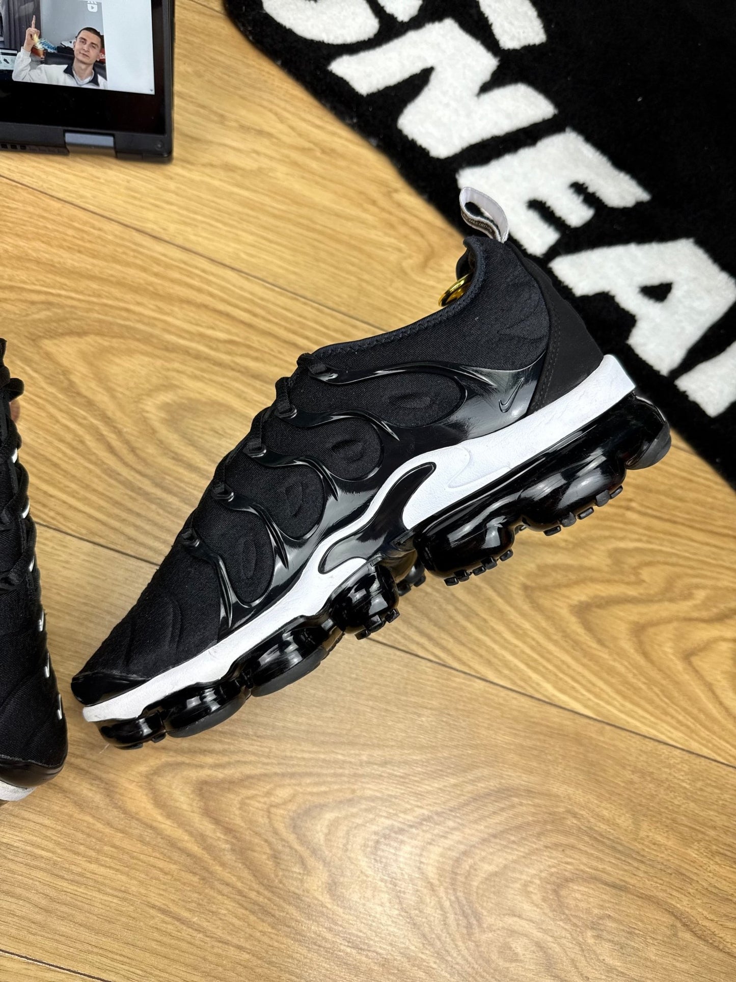 Nike Air Vapormax Plus (42.5)