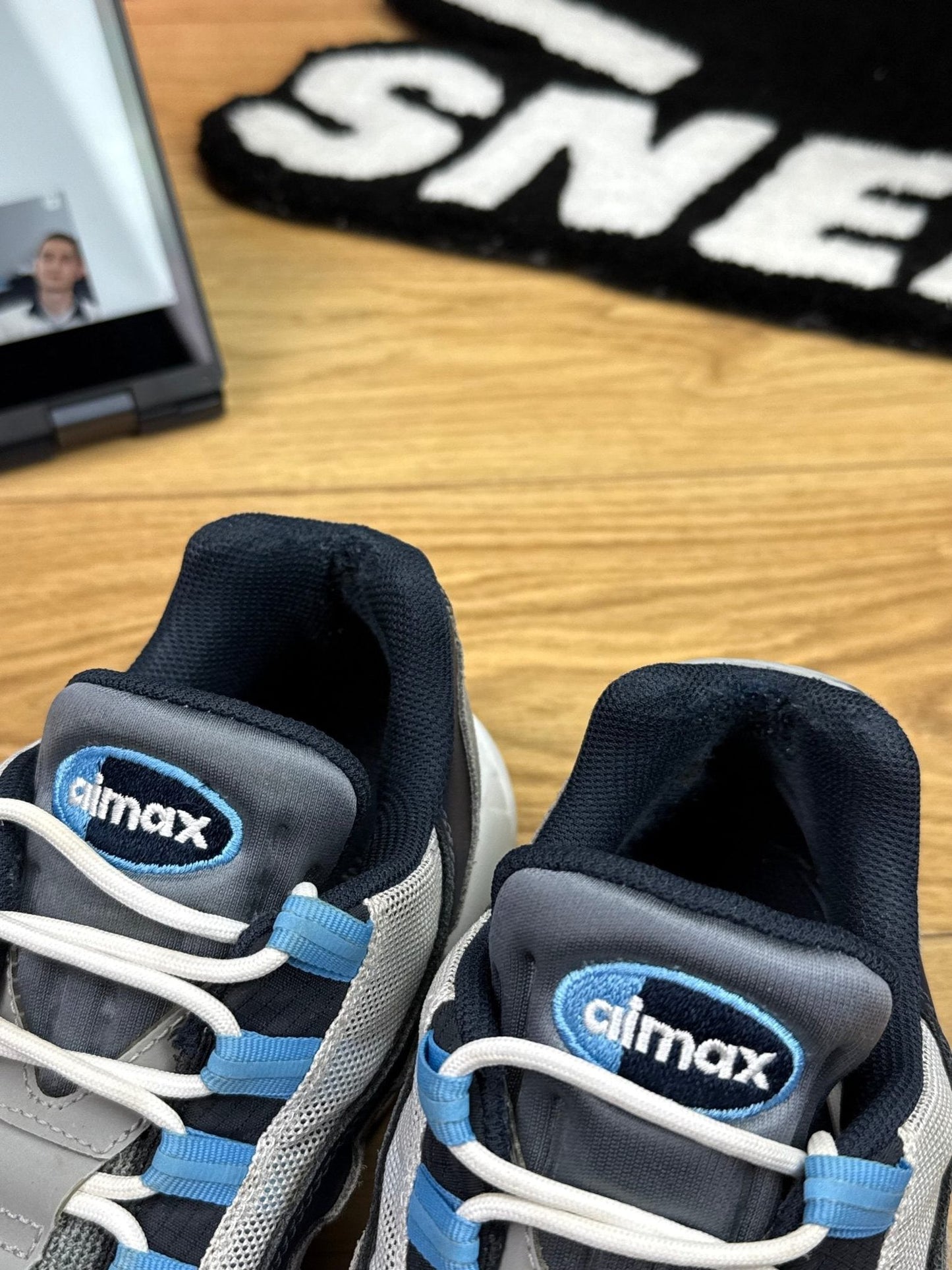 Nike Air Max 95 — buty sportowe męskie w bardzo dobrym stanie rozmiar 44, zapiętki butów