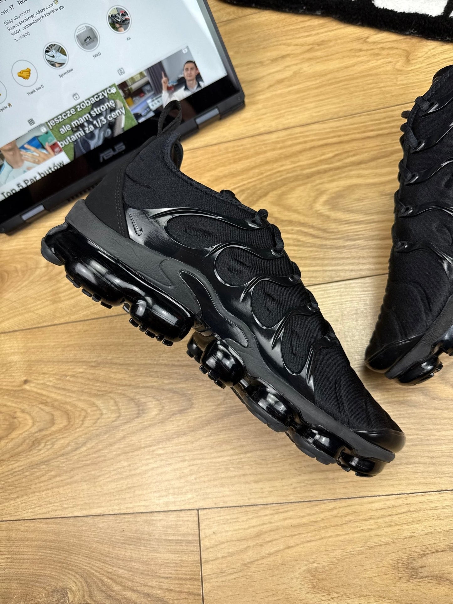 Nike Air Vapormax Plus (45.5)