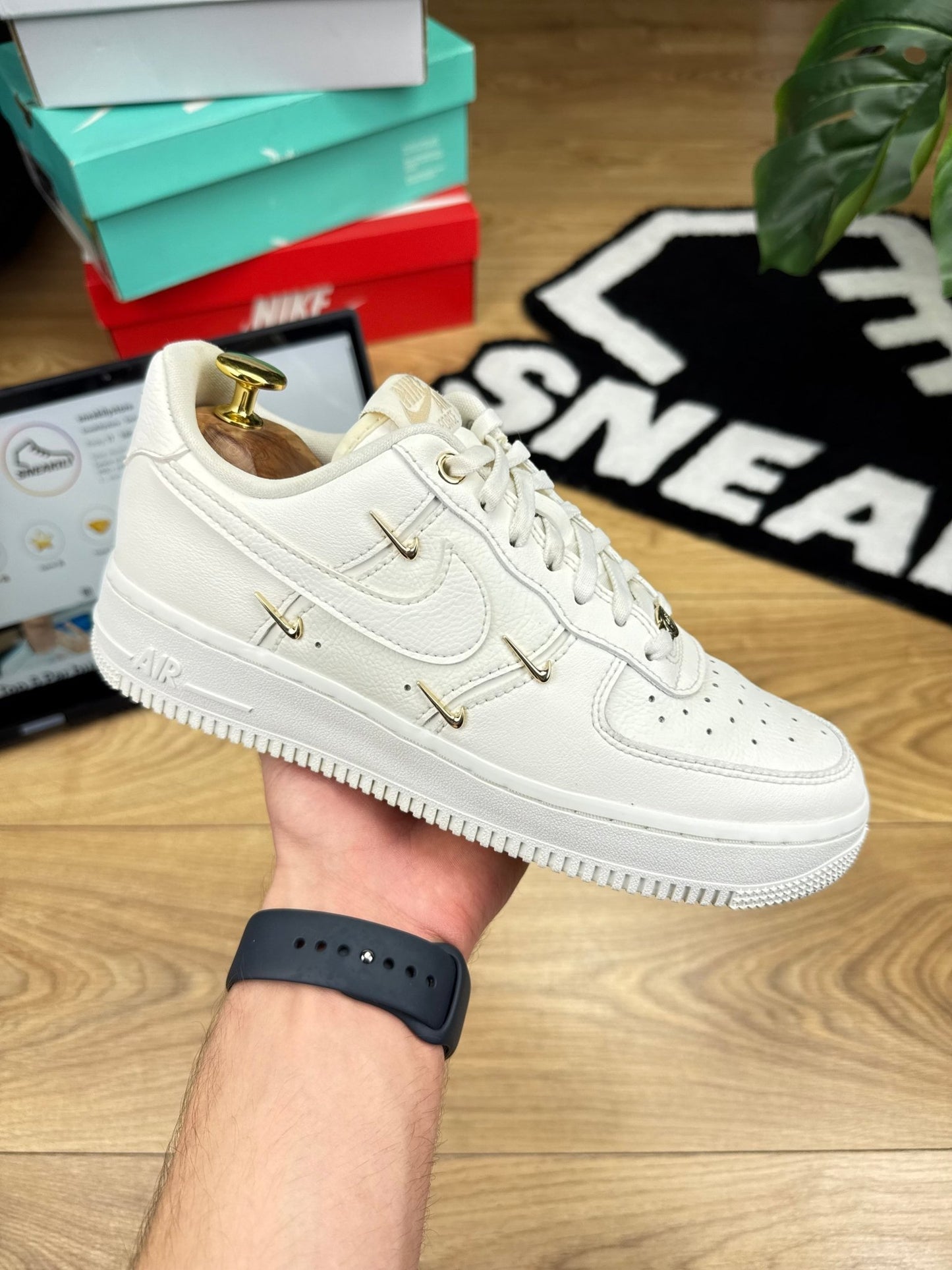 Nike Air Force 1 Low (38.5)