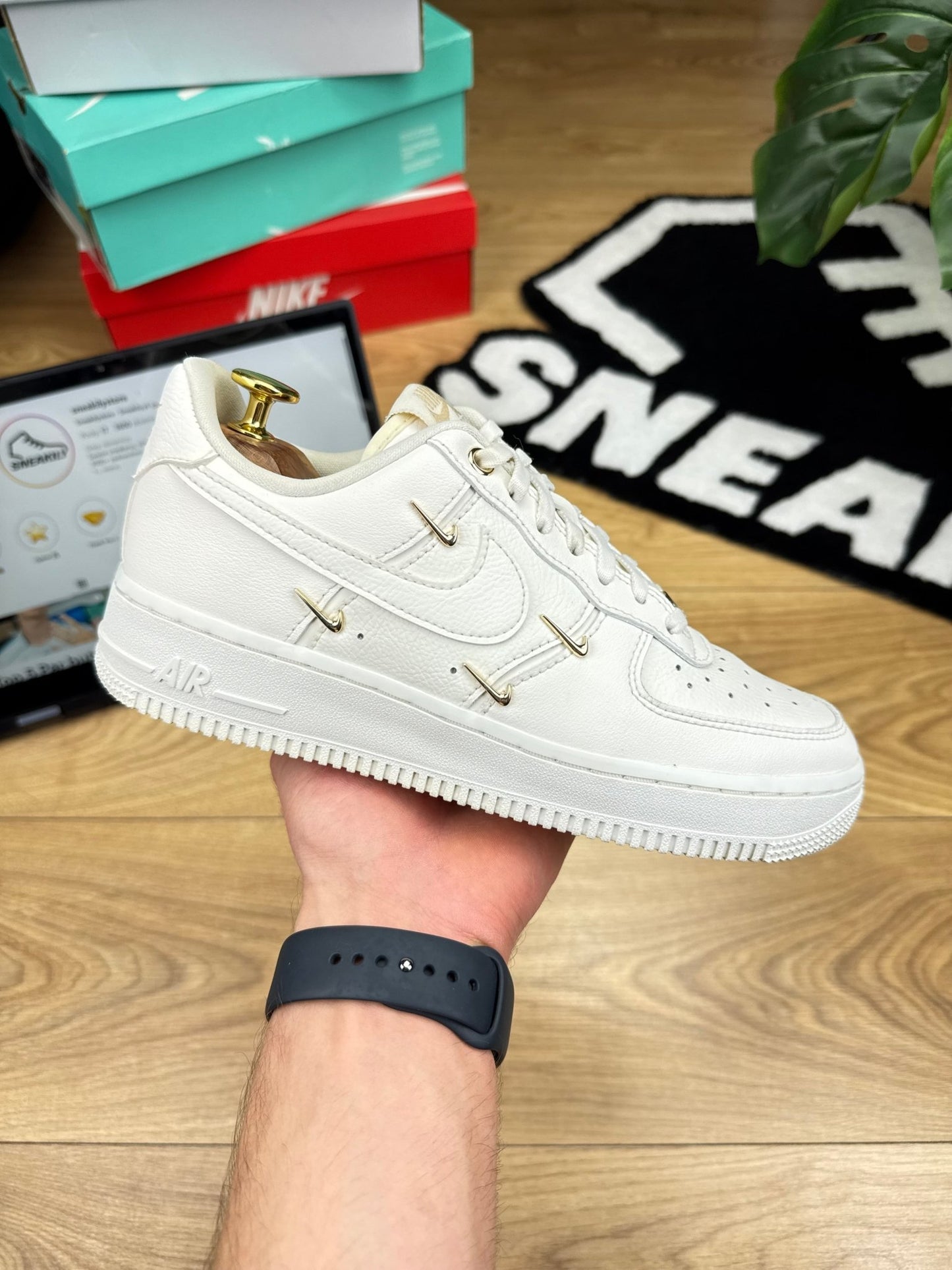 Nike Air Force 1 Low (38.5)