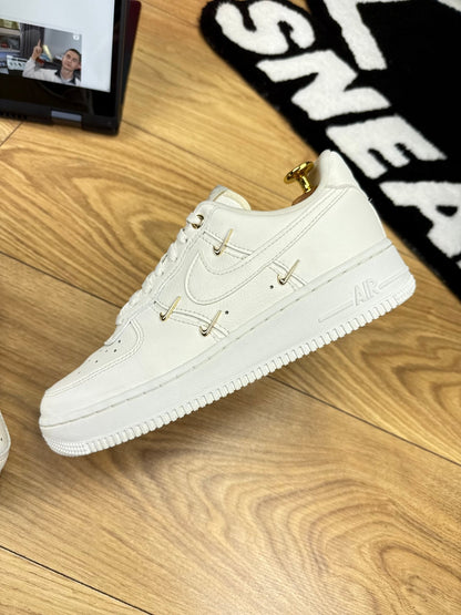 Nike Air Force 1 Low (38.5)