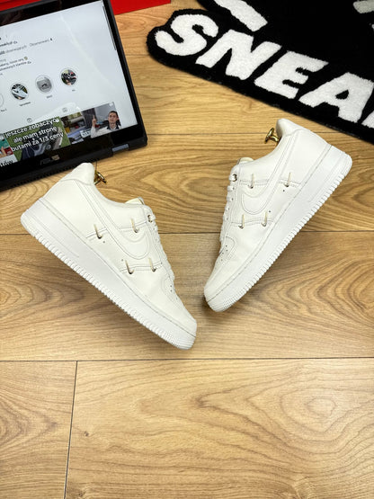 Nike Air Force 1 Low (38.5)