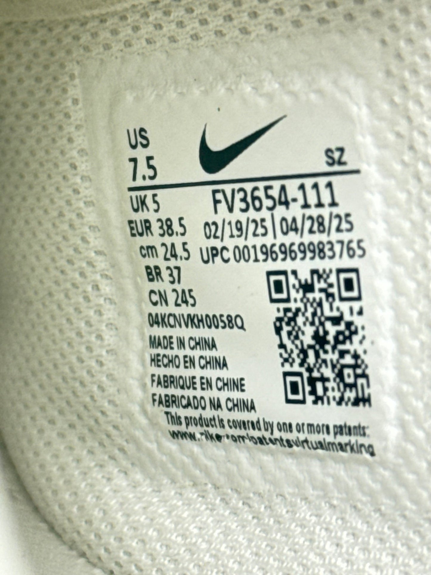 Nike Air Force 1 Low (38.5)