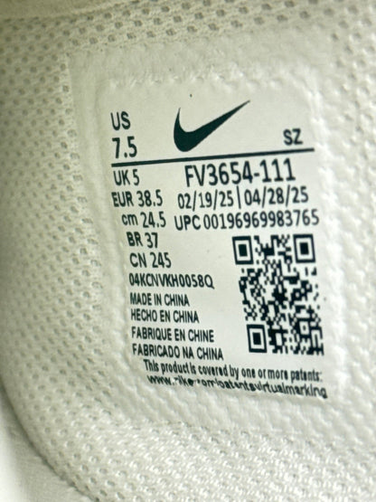 Nike Air Force 1 Low (38.5)