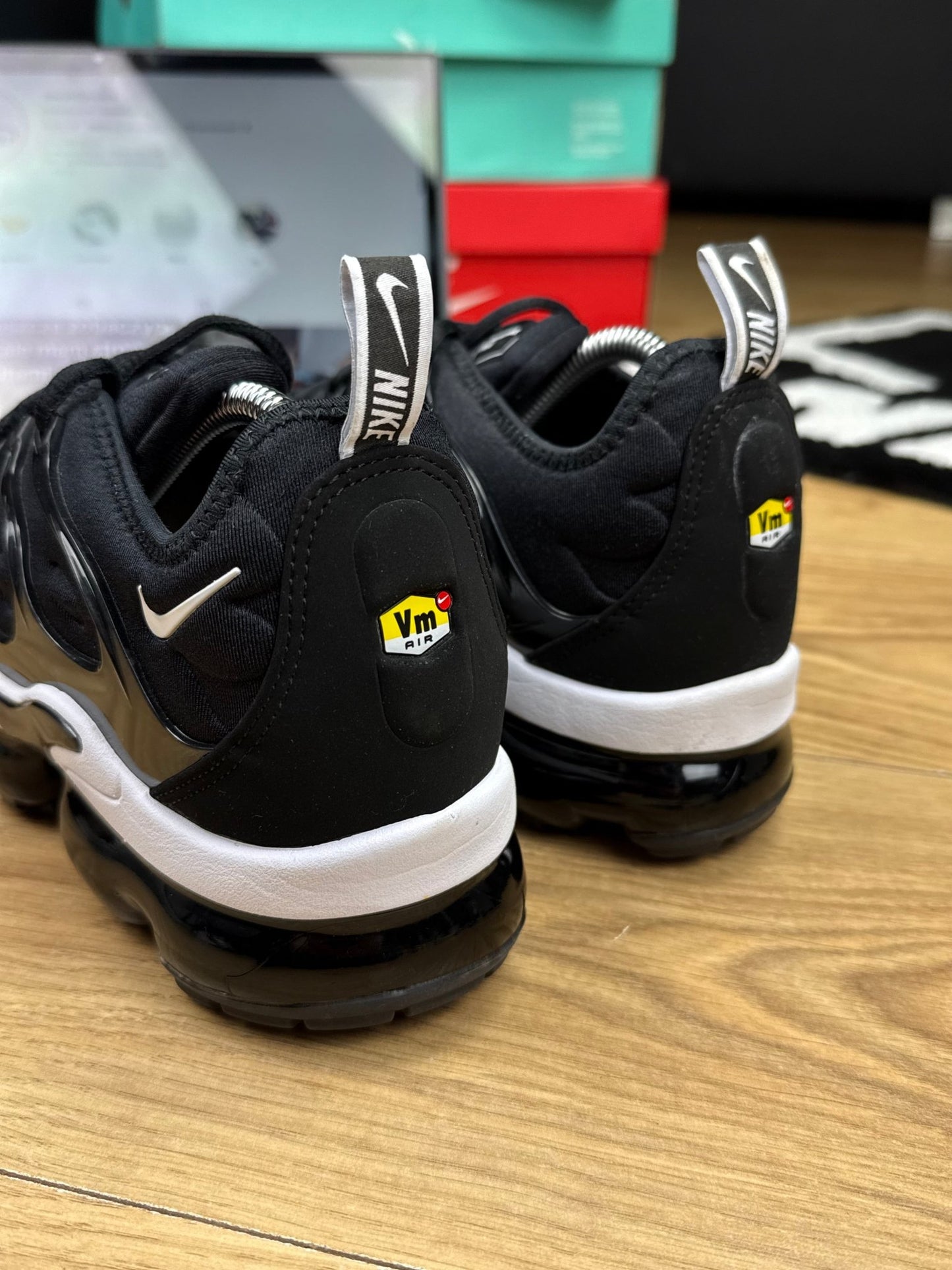 Nike Air Vapormax Plus (42.5)