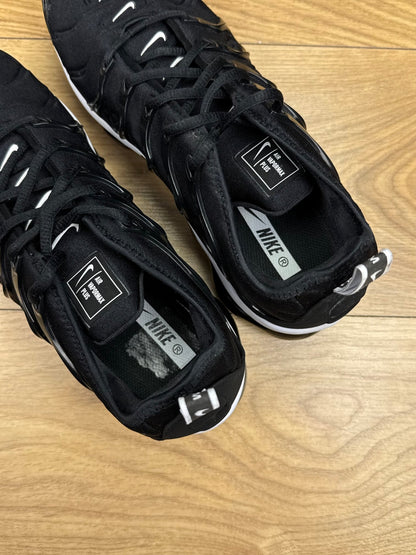 Nike Air Vapormax Plus (42.5)