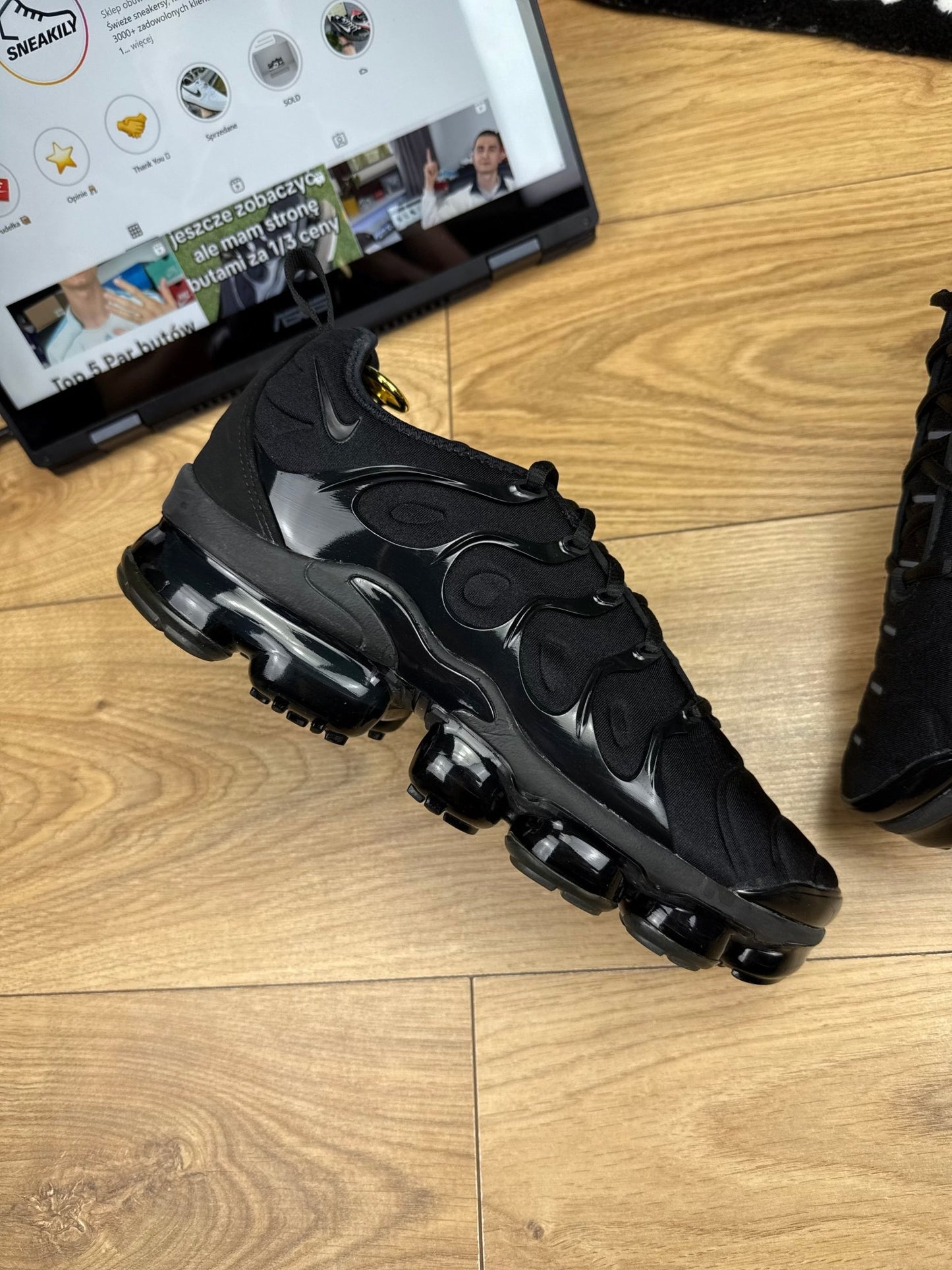 Nike Air Vapormax Plus (42)