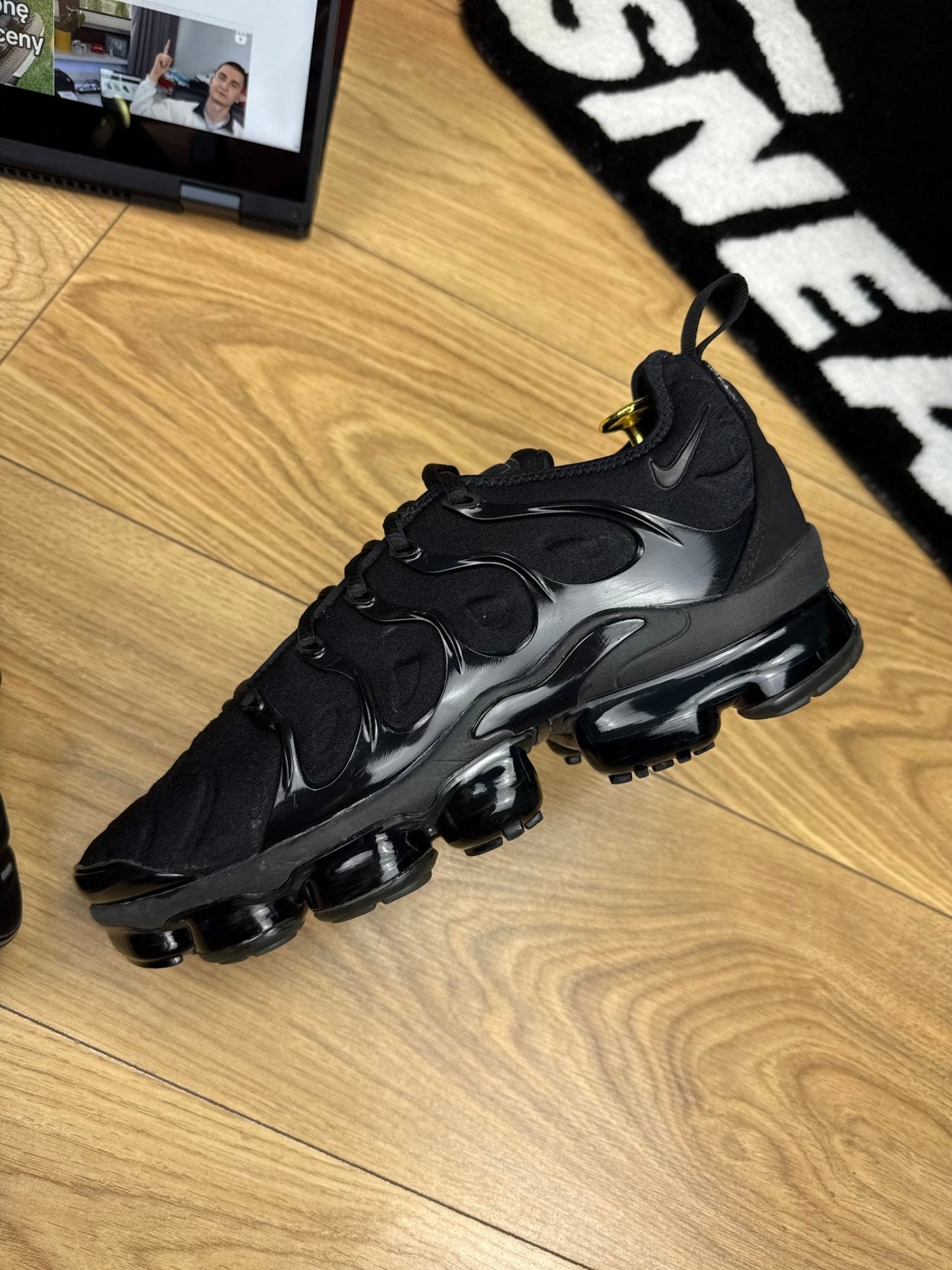Nike Air Vapormax Plus (42)