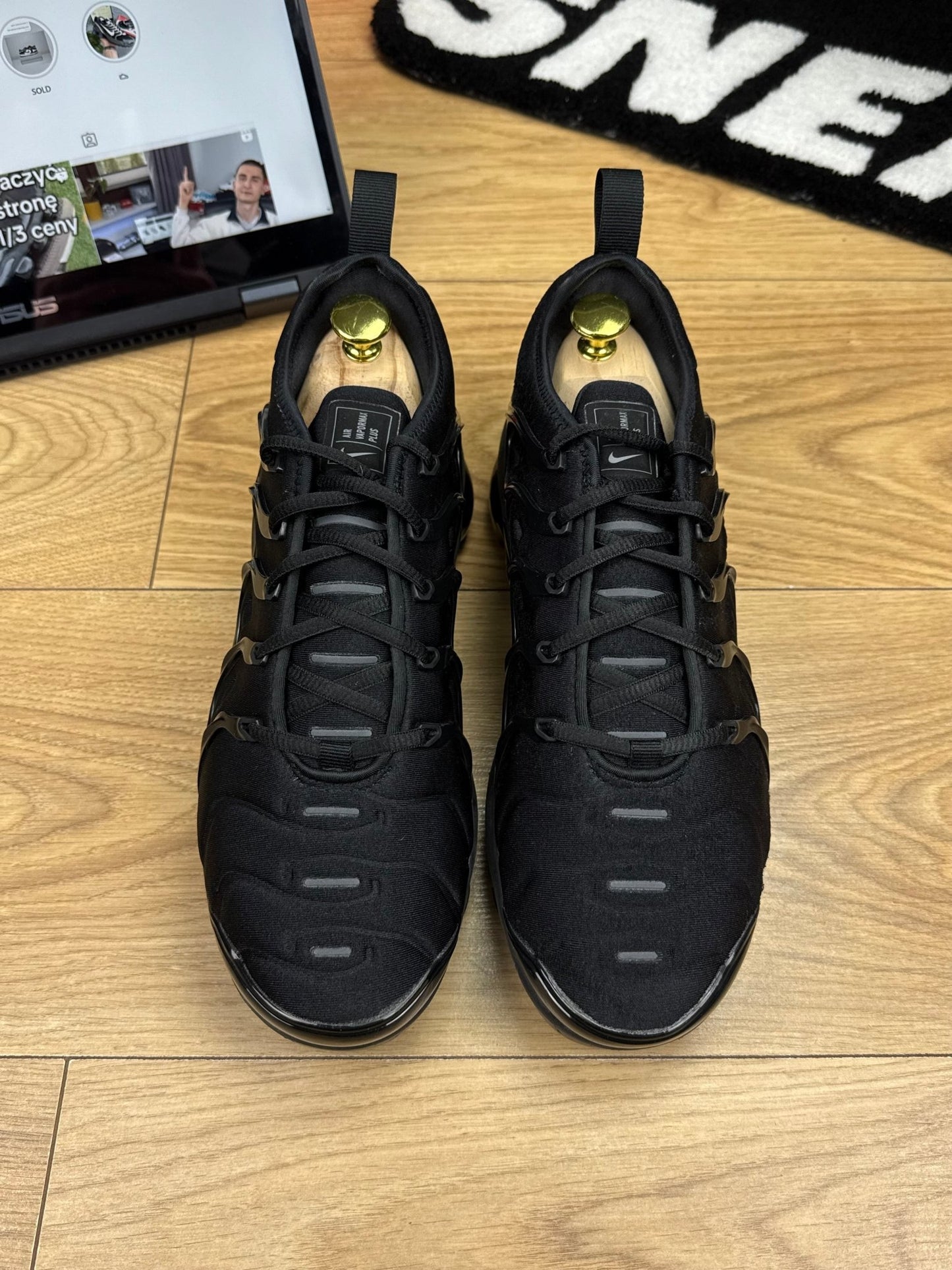 Nike Air Vapormax Plus (42)