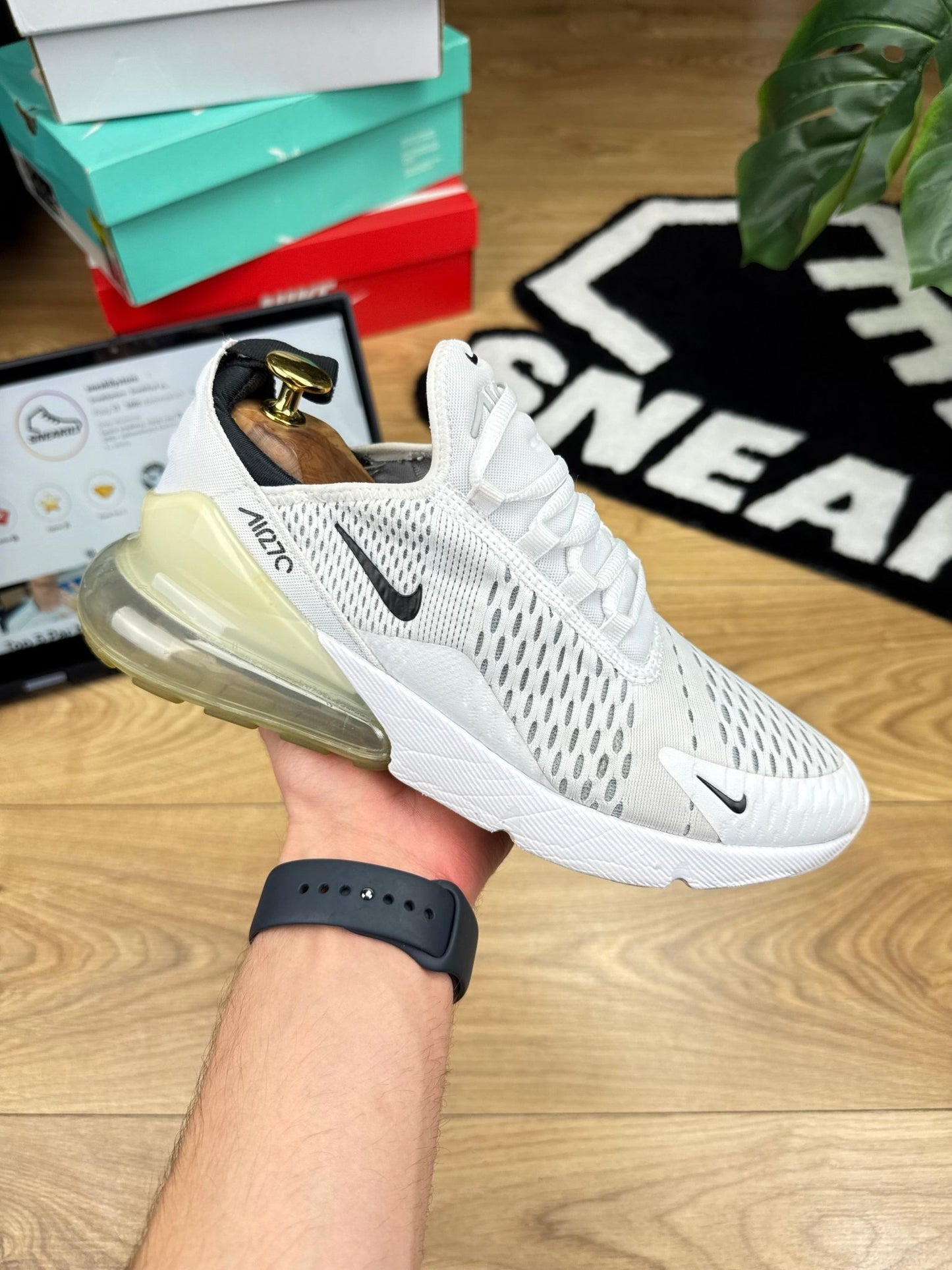 Nike Air Max 270 (40.5)