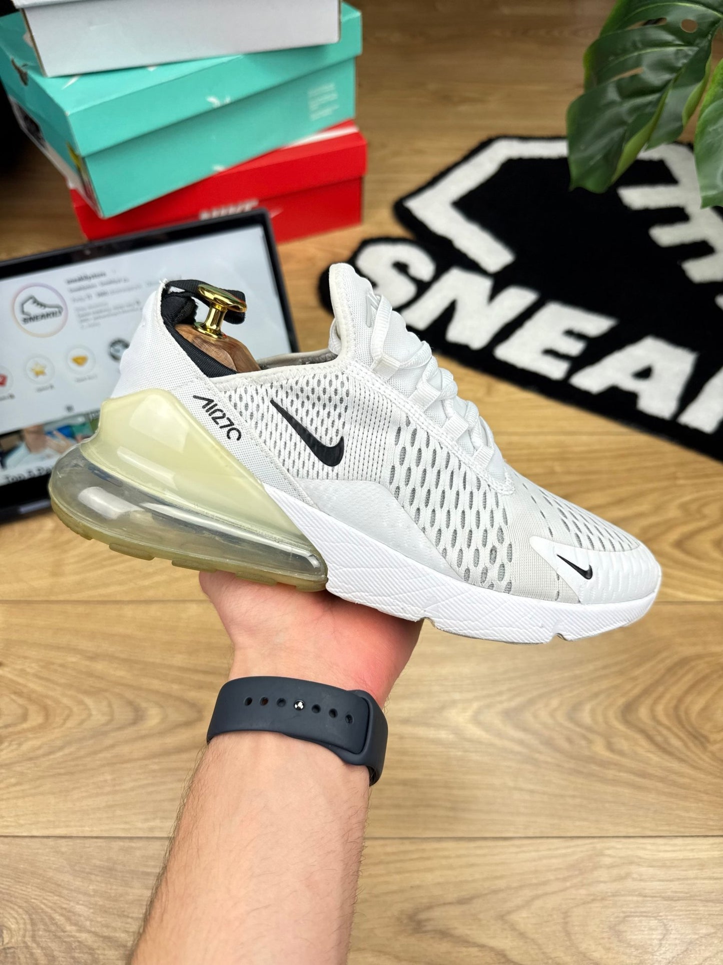 Nike Air Max 270 (40.5)