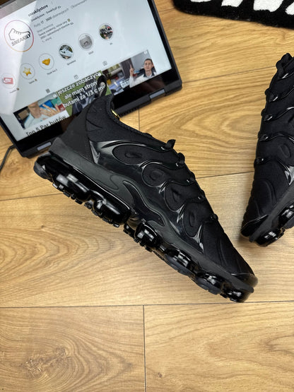 Nike Air Vapormax Plus (46)