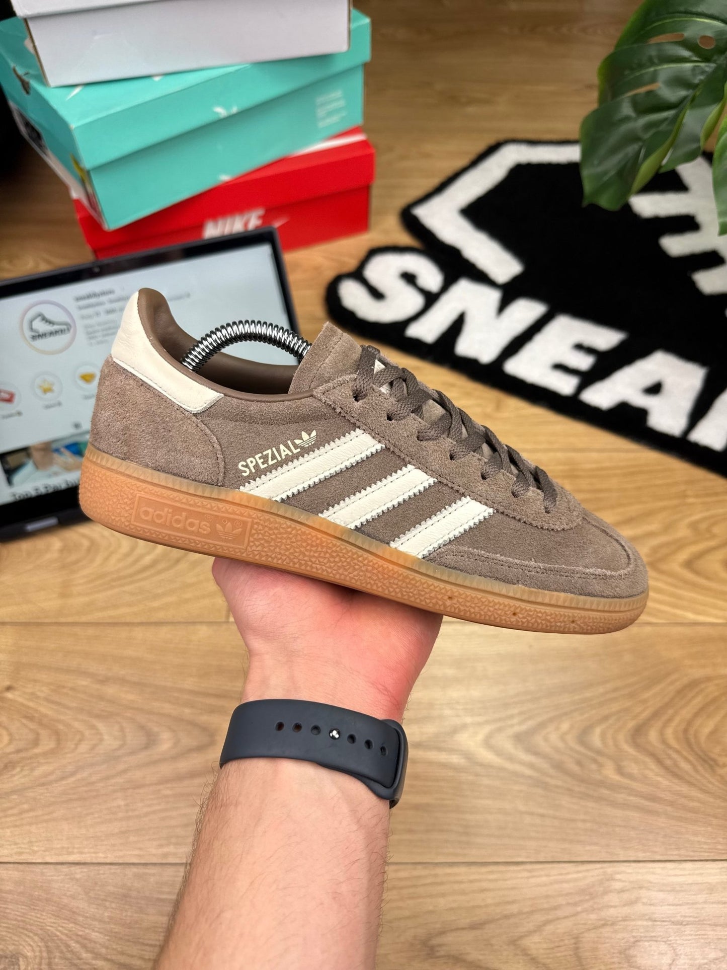 Adidas Spezial (38)