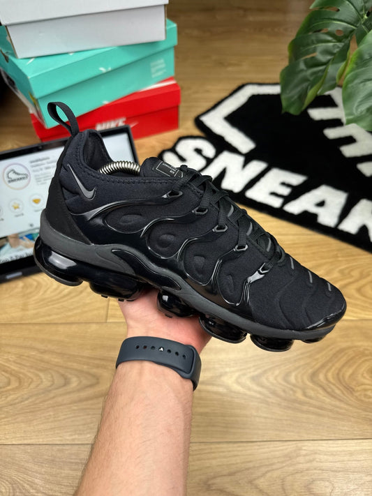 Nike Air Vapormax Plus (42)