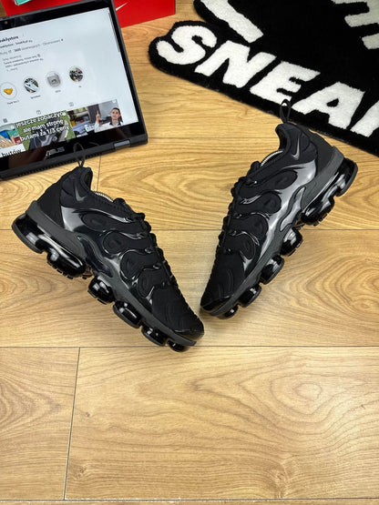 Nike Air Vapormax Plus (42)