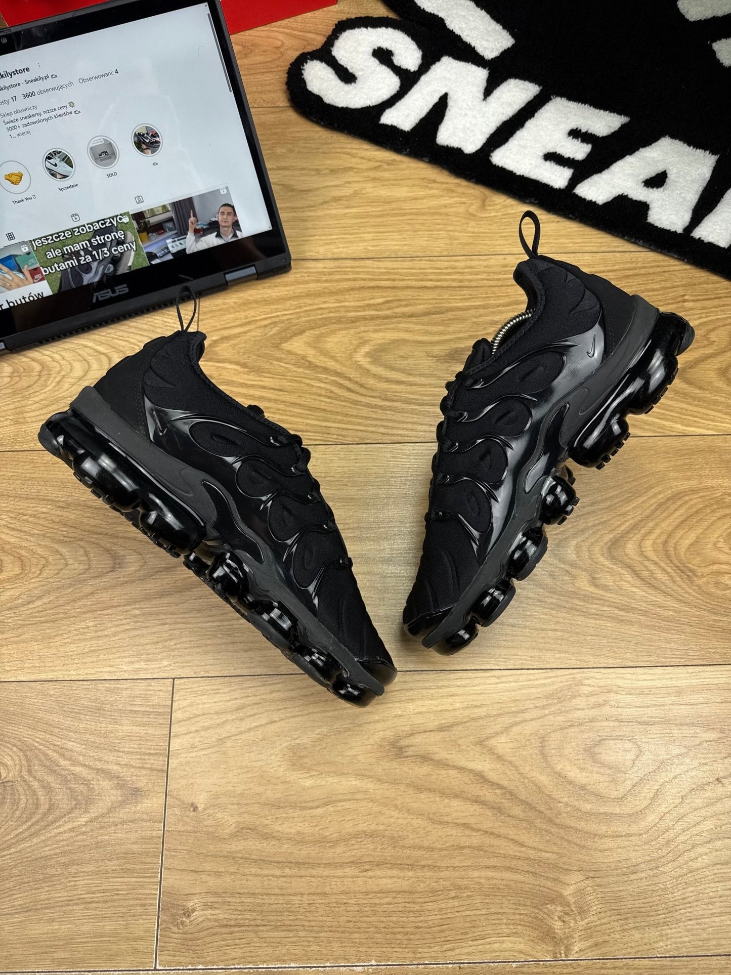 Nike Air Vapormax Plus (42)