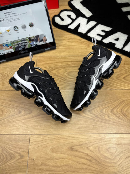 Nike Air Vapormax Plus (41)