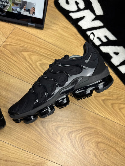 Nike Air Vapormax Plus (45) - sneakilystore