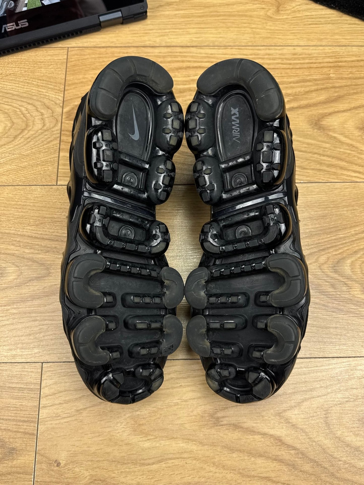 Nike Air Vapormax Plus (45) - sneakilystore