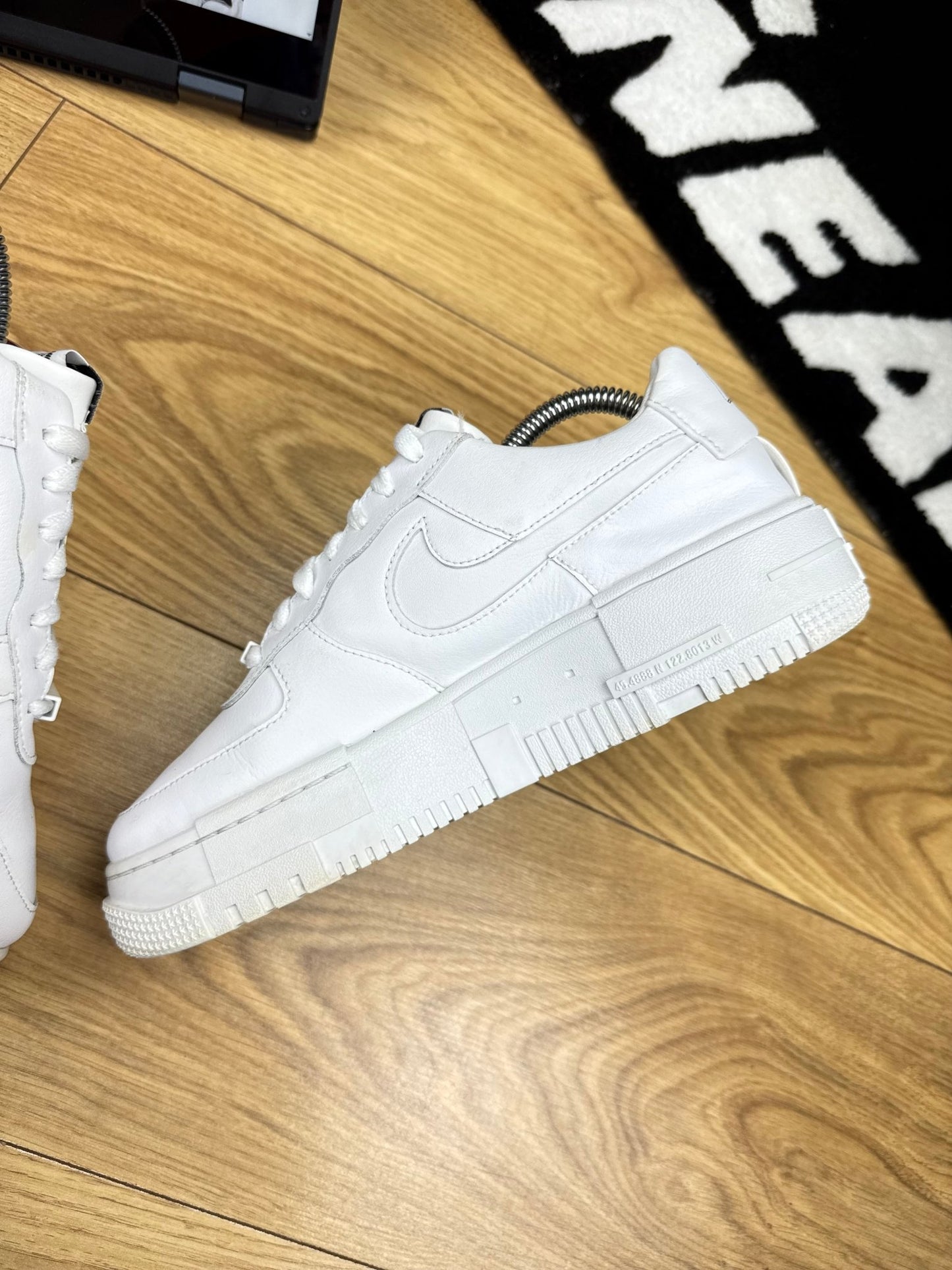 Nike Air Force 1 Pixel (39)