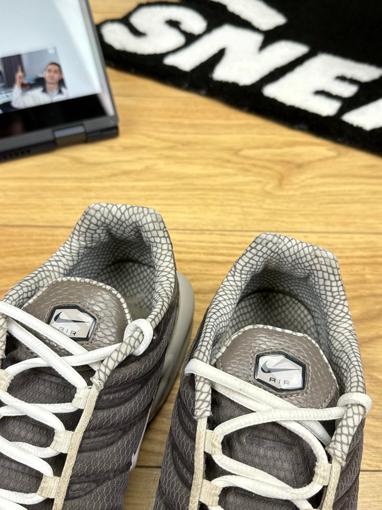 Nike Air Max Plus — buty sportowe męskie w bardzo dobrym stanie rozmiar 44, opcjonalne zdjęcie 1