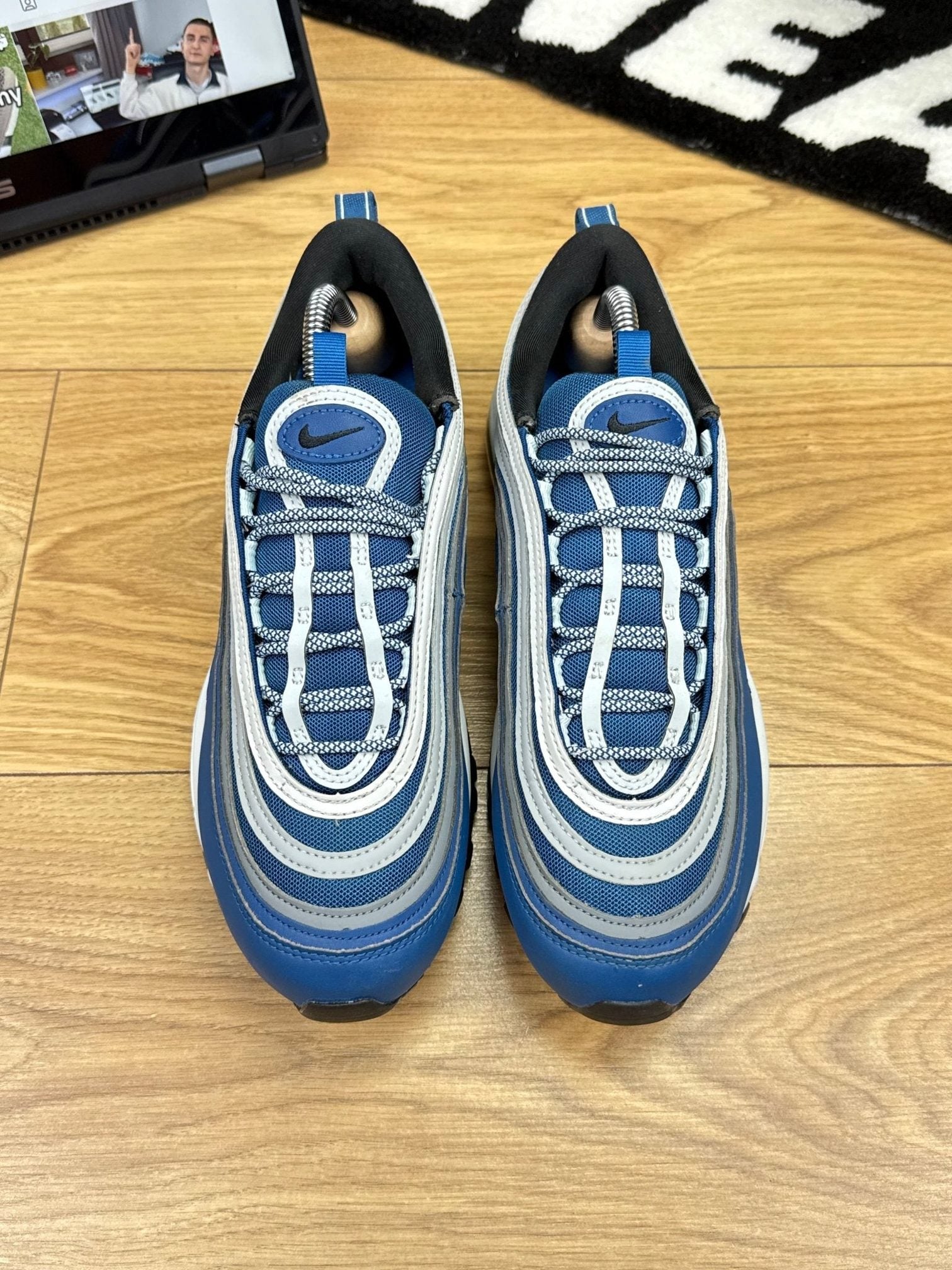 Nike Air Max 97 “Court Blue / Pure Platinum / Wolf Grey / Glacier Blue” Court Blue — buty sportowe męskie w bardzo dobrym stanie rozmiar 41, widok z tyłu
