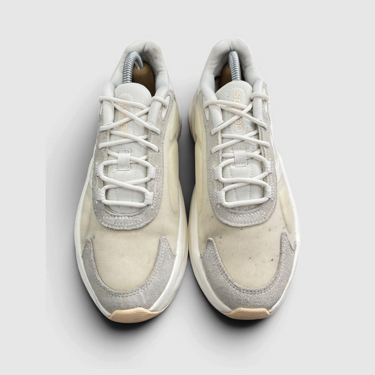 Adidas Ozelle Cloud White — buty sportowe męskie w bardzo dobrym stanie rozmiar 40, widok z góry