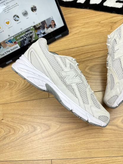 New Balance 740 (44)