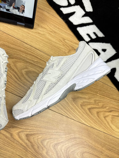 New Balance 740 (44)