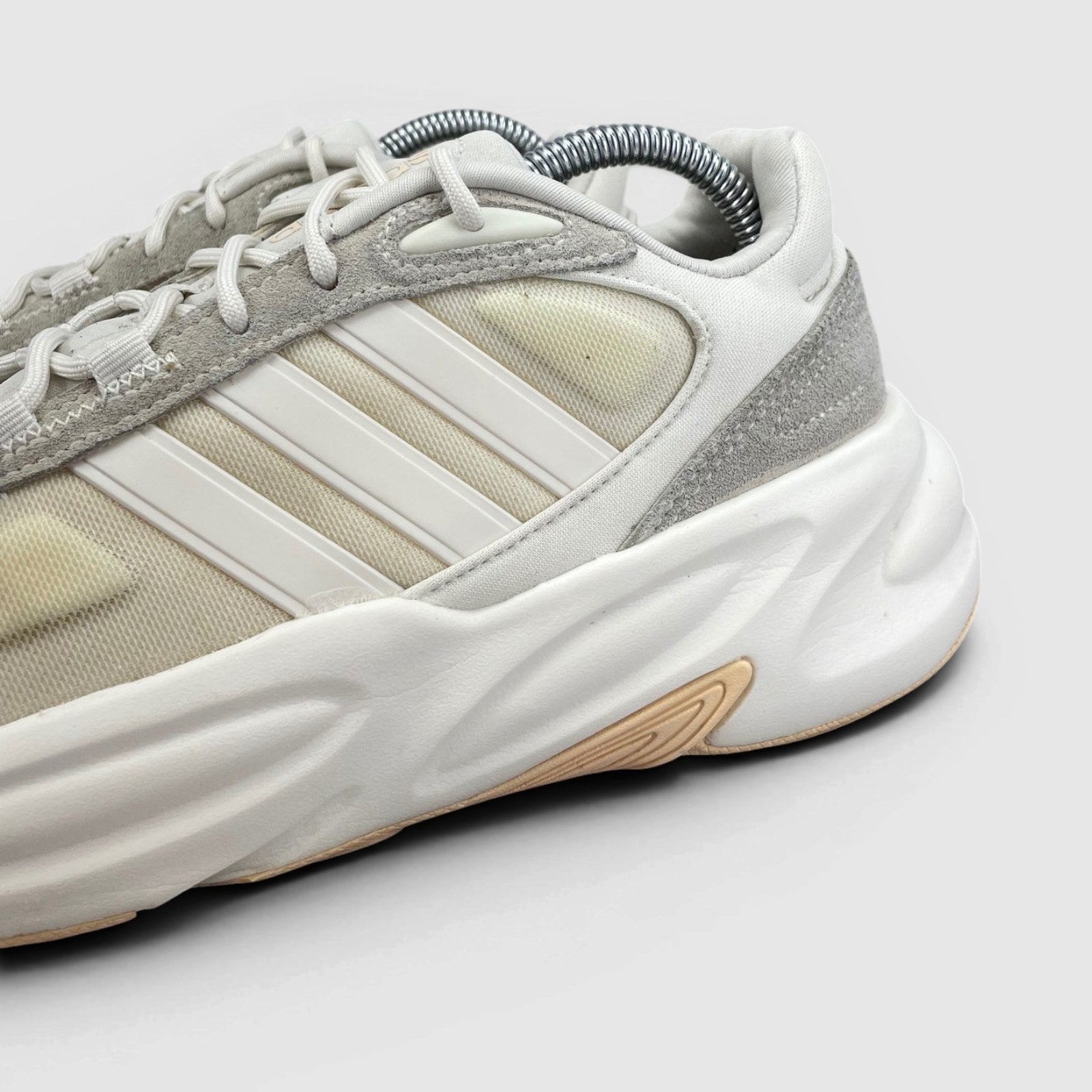 Adidas Ozelle Cloud White — buty sportowe męskie w bardzo dobrym stanie rozmiar 40, opcjonalne zdjęcie 1