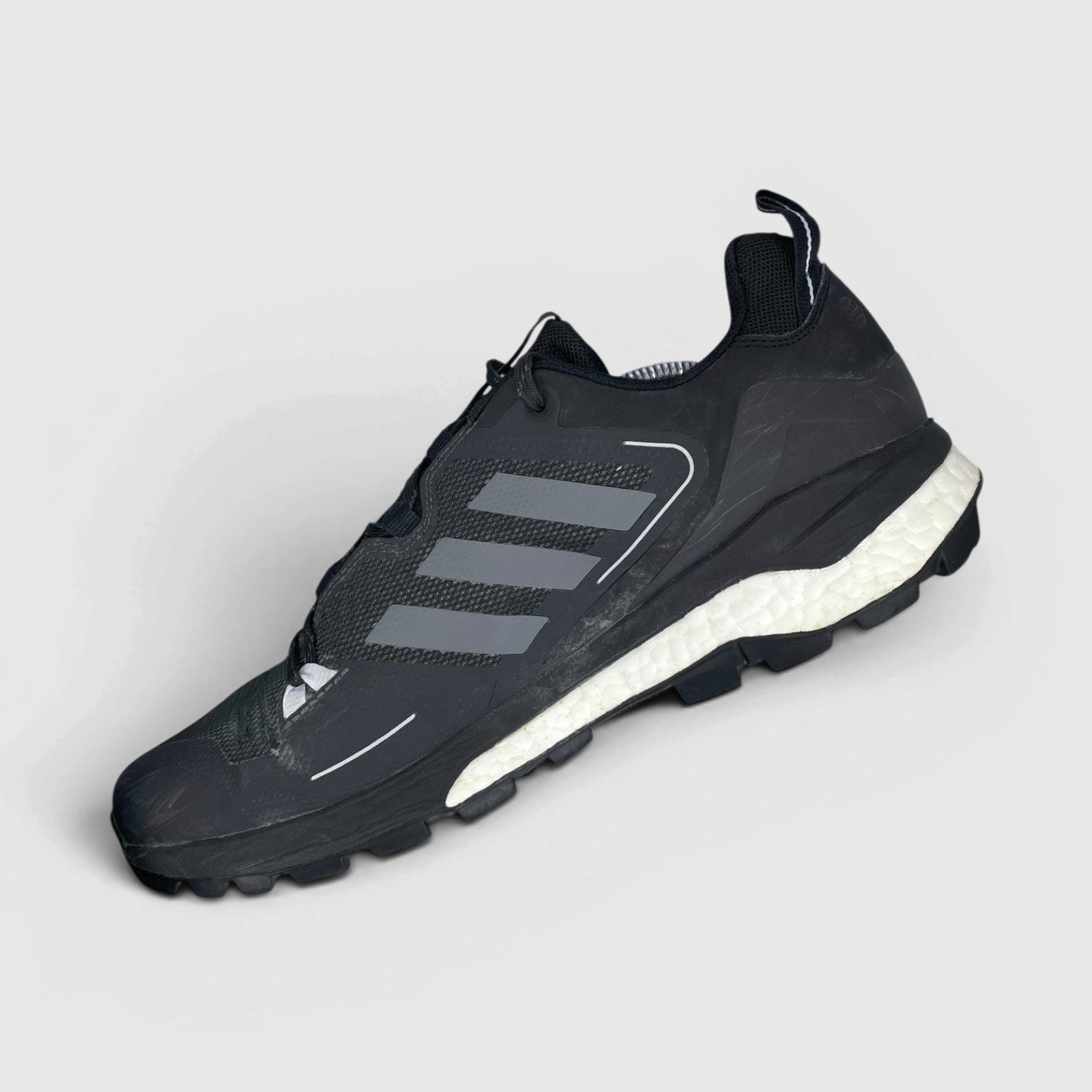 Adidas Terrex Skychaser 2.0 Black Grey — trekkingi męskie w bardzo dobrym stanie rozmiar 46, wewnętrzny panel prawego buta