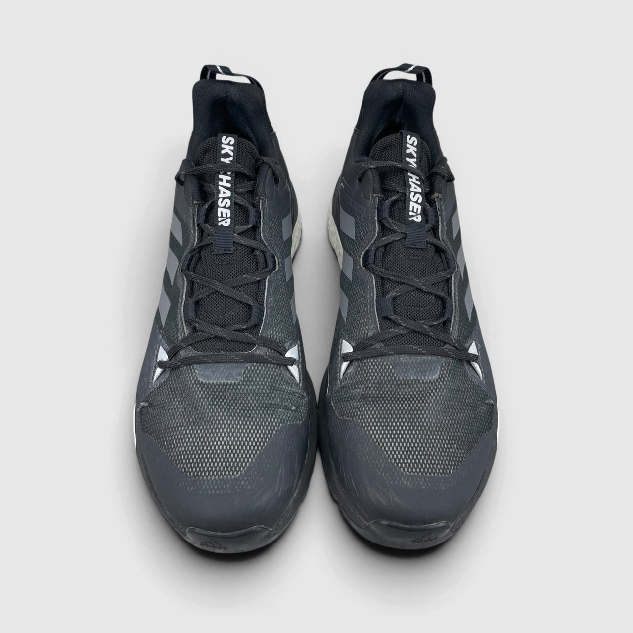Adidas Terrex Skychaser 2.0 Black Grey — trekkingi męskie w bardzo dobrym stanie rozmiar 46, widok z góry